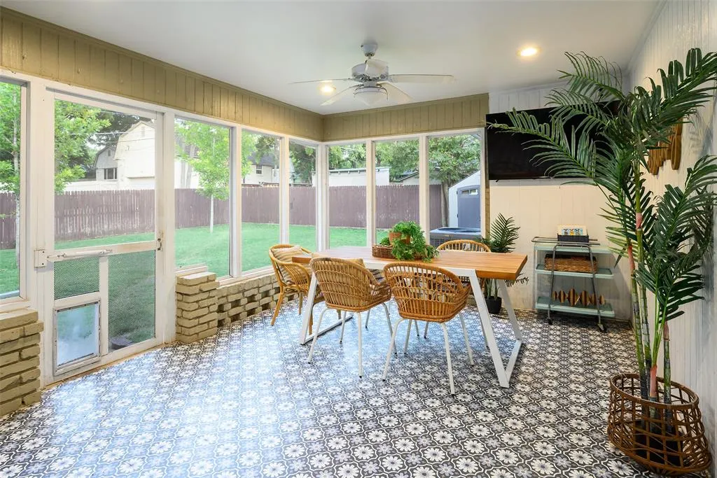 1439 Mapleton Drive