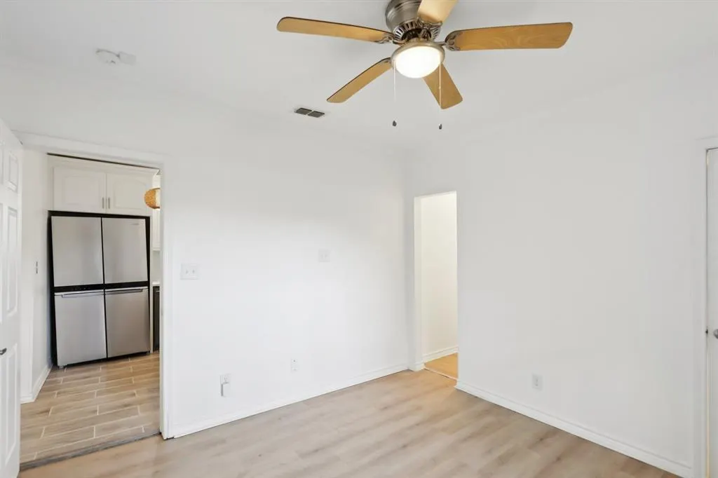 1107 S Waverly Drive