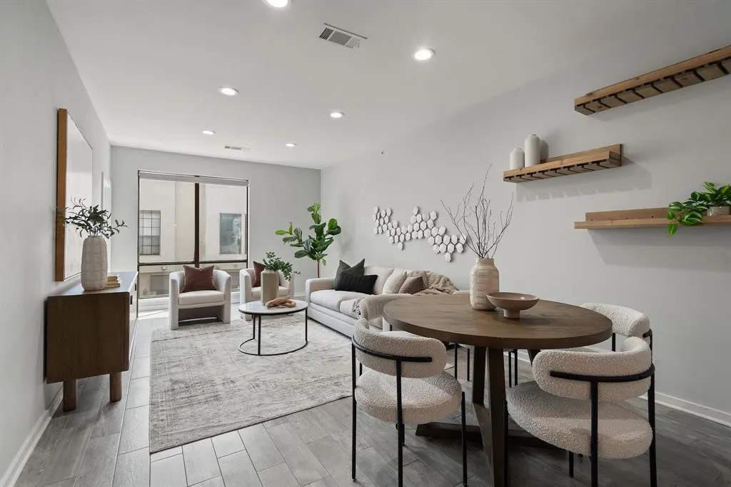 4411 Bowser Avenue, #108