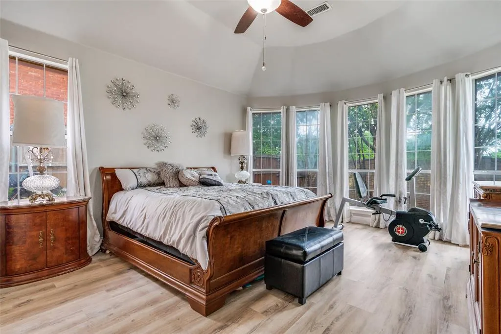 417 Long Cove Court