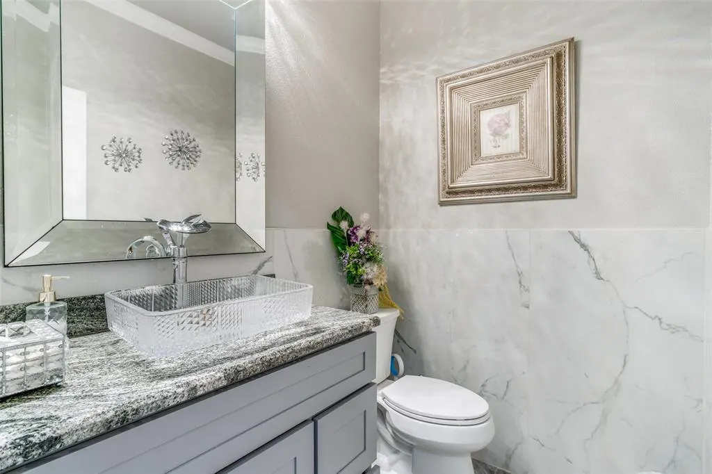 417 Long Cove Court