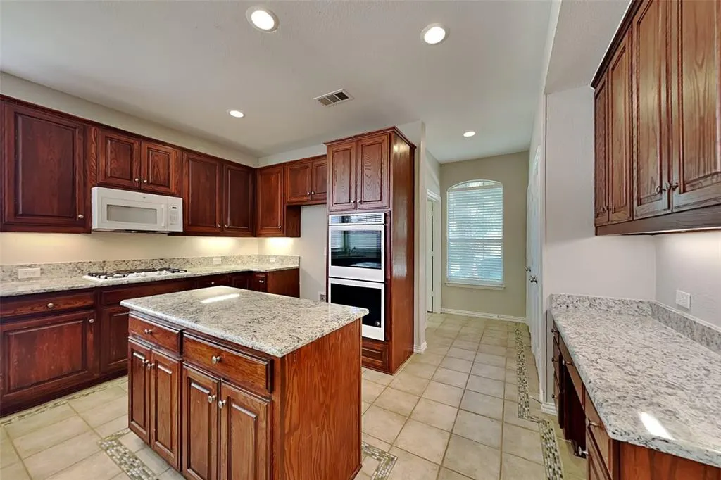 3317 Shady Valley Road