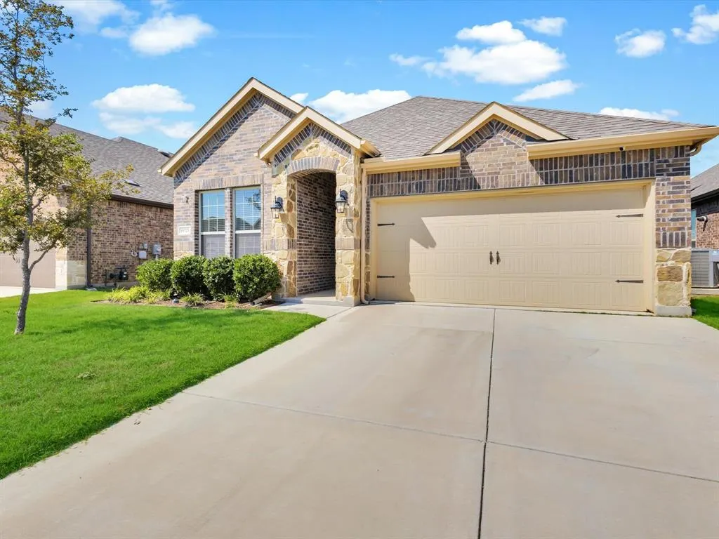 10925 Canyon Mine Drive
