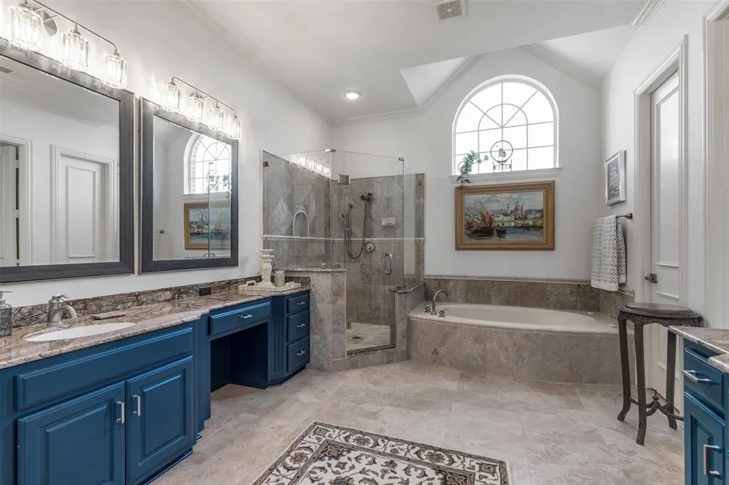 4549 Glenville Drive