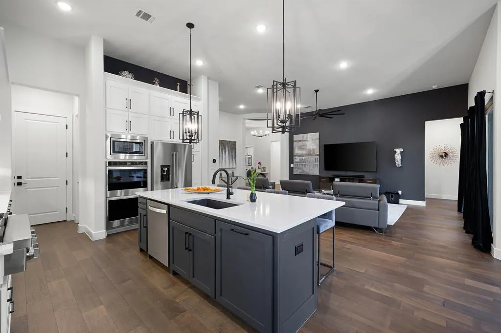 2430 Hawksbury Court