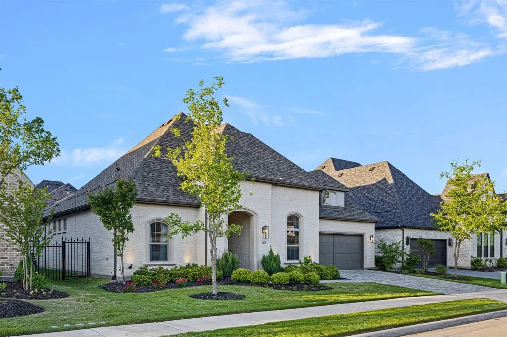 2430 Hawksbury Court