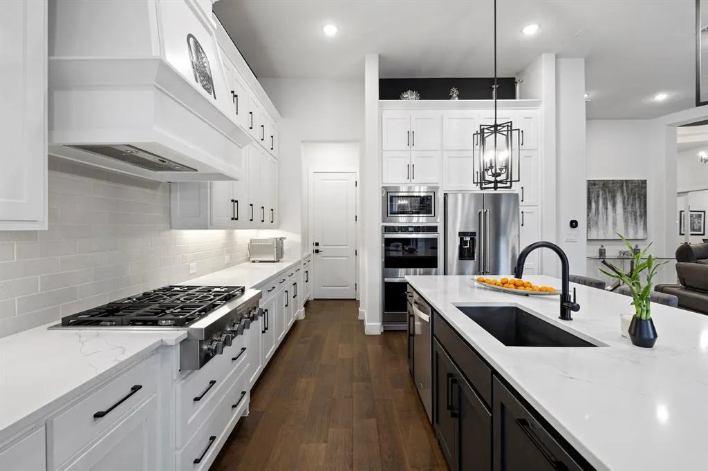 2430 Hawksbury Court