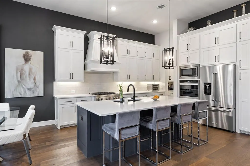 2430 Hawksbury Court