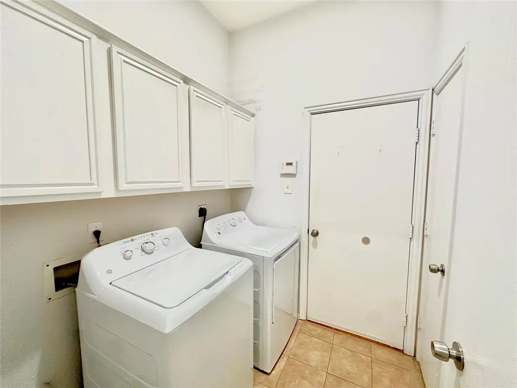 4924 Mountain Ridge Lane