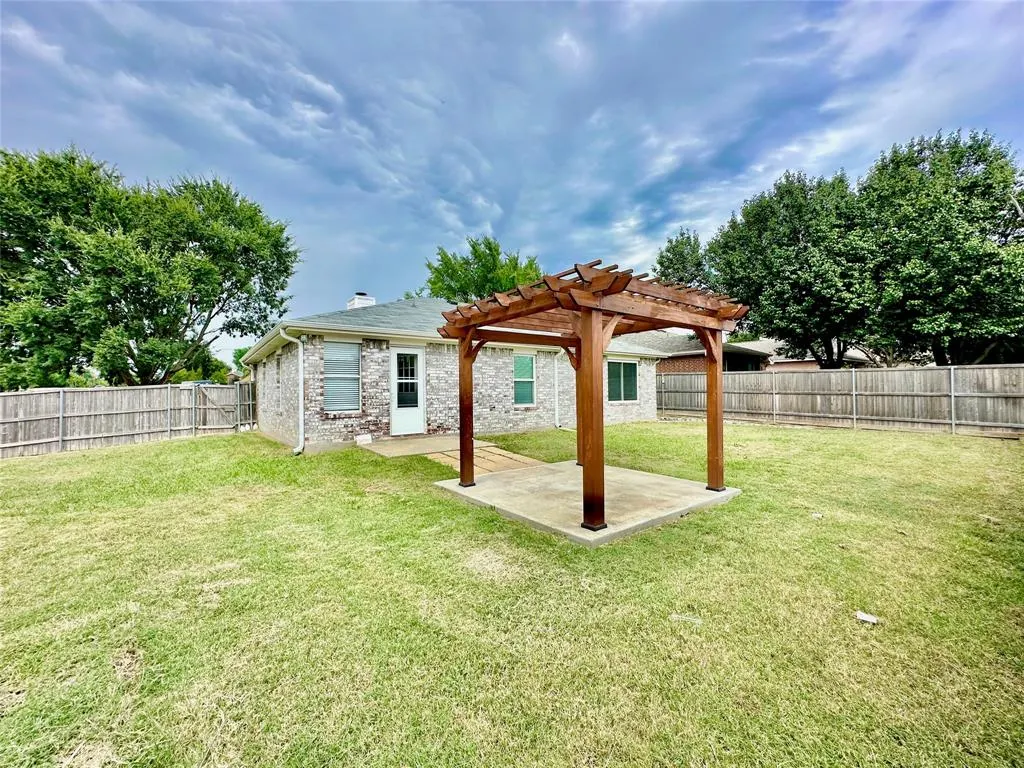4924 Mountain Ridge Lane