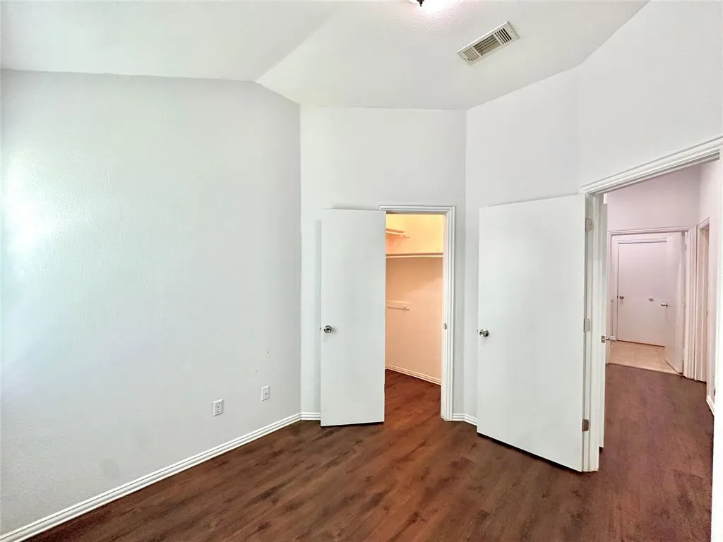 4924 Mountain Ridge Lane