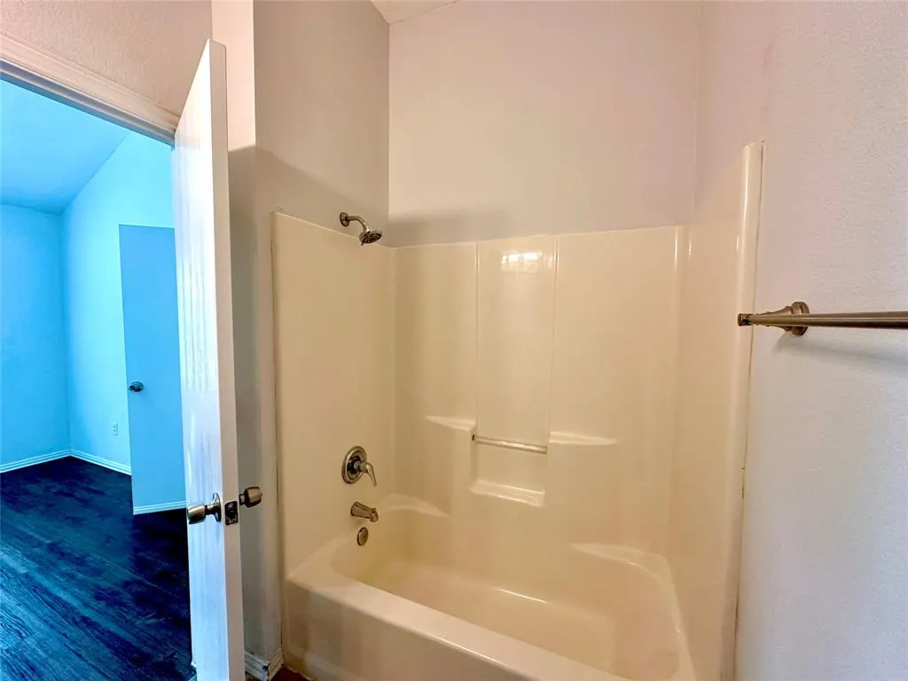 4924 Mountain Ridge Lane
