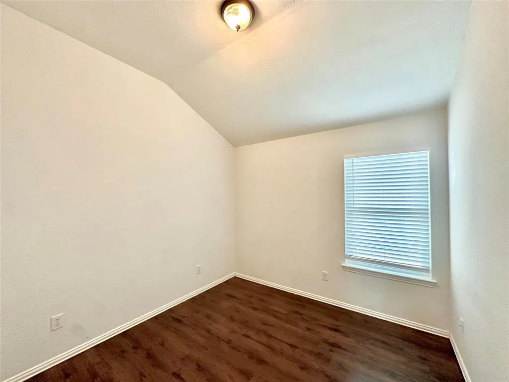 4924 Mountain Ridge Lane