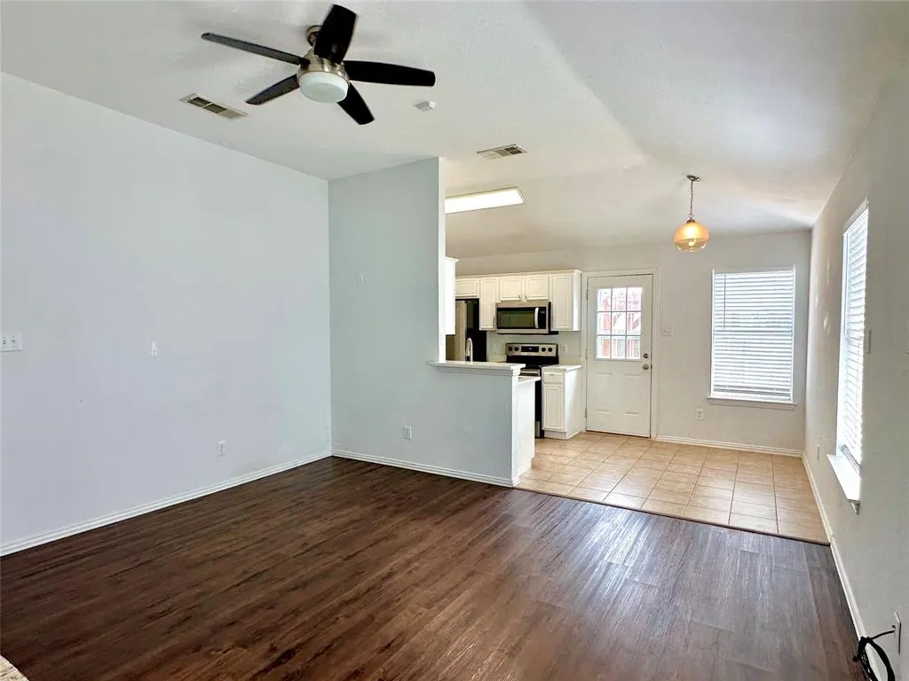 4924 Mountain Ridge Lane