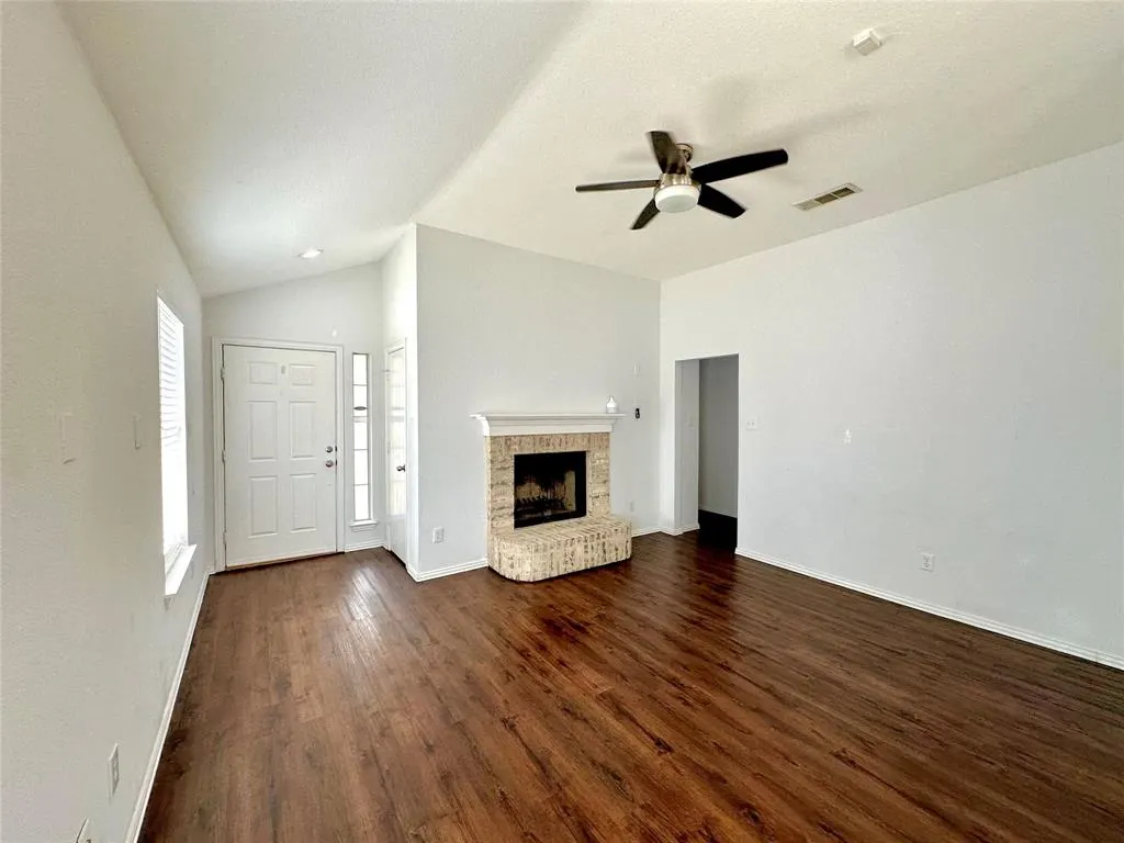 4924 Mountain Ridge Lane