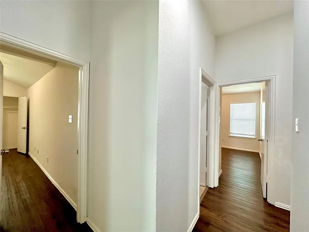 4924 Mountain Ridge Lane