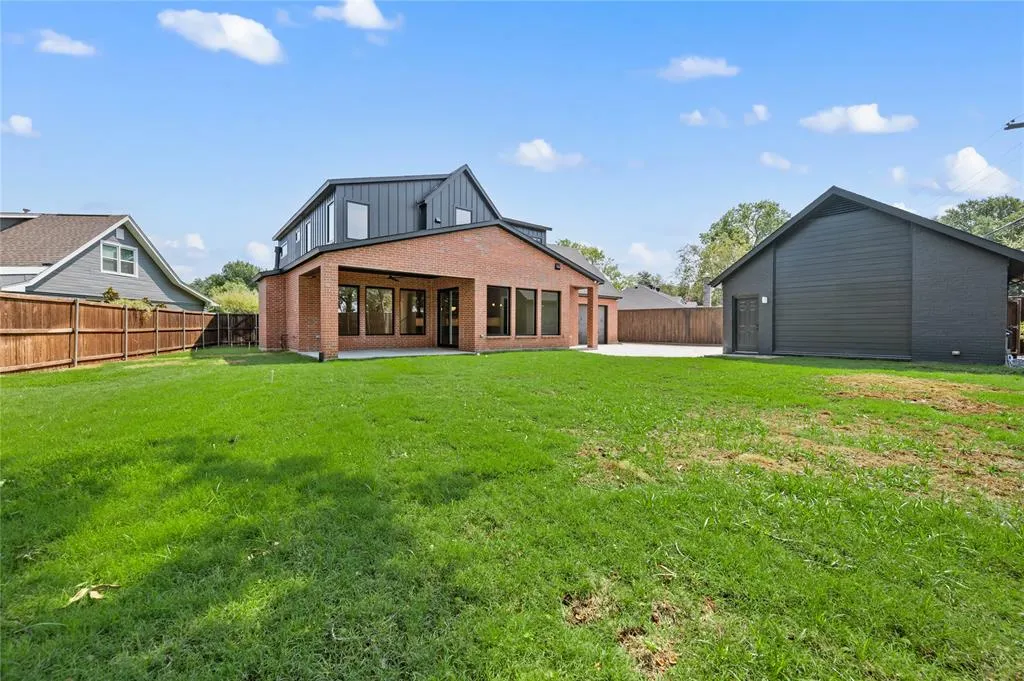 537 Sage Valley Drive