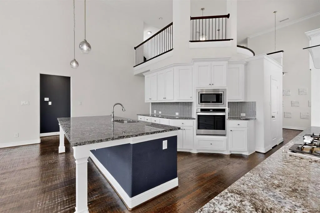 5616 Snowberry Drive