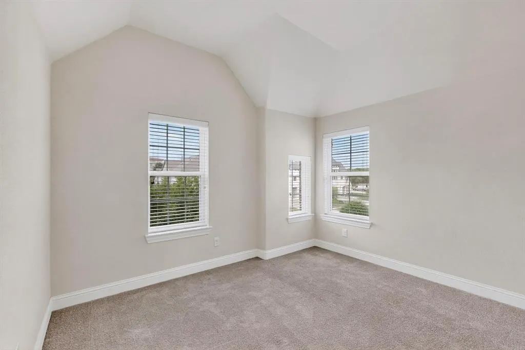 5616 Snowberry Drive