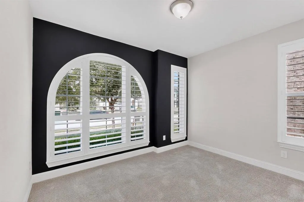 5616 Snowberry Drive