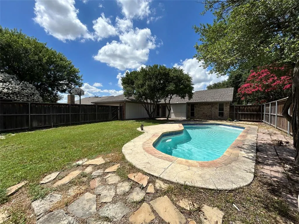 608 High Meadow Drive