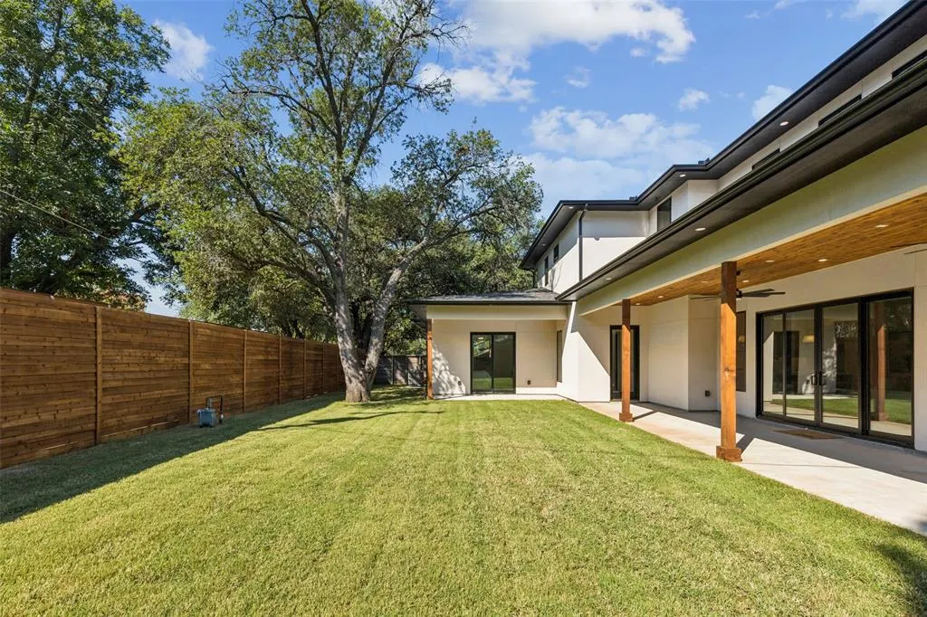 3630 Mid Pines Drive