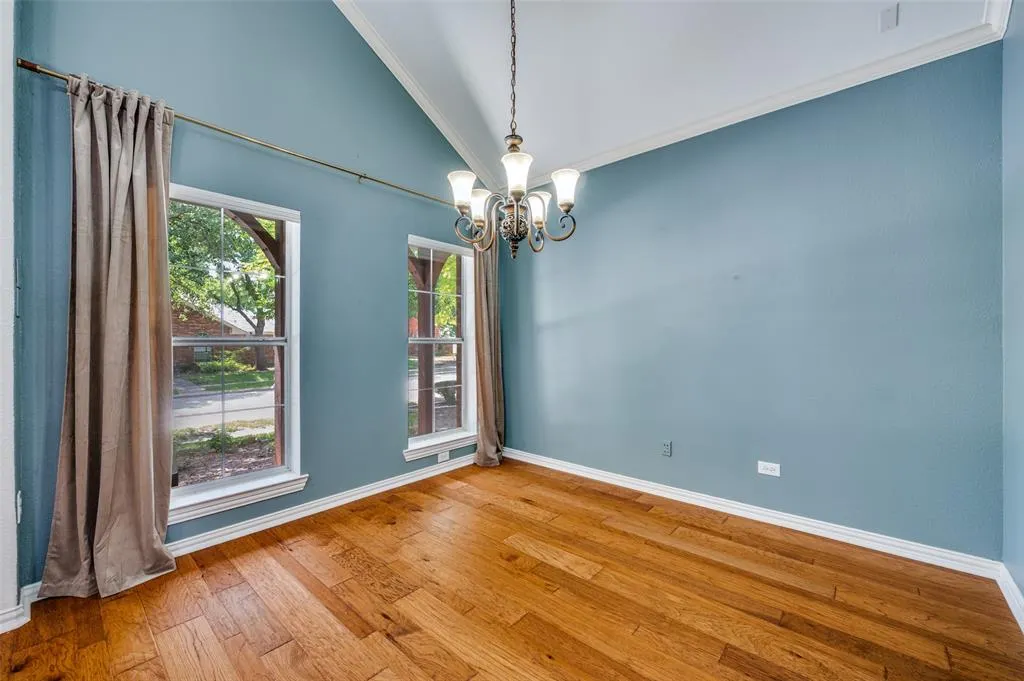 1607 Woodstream Lane