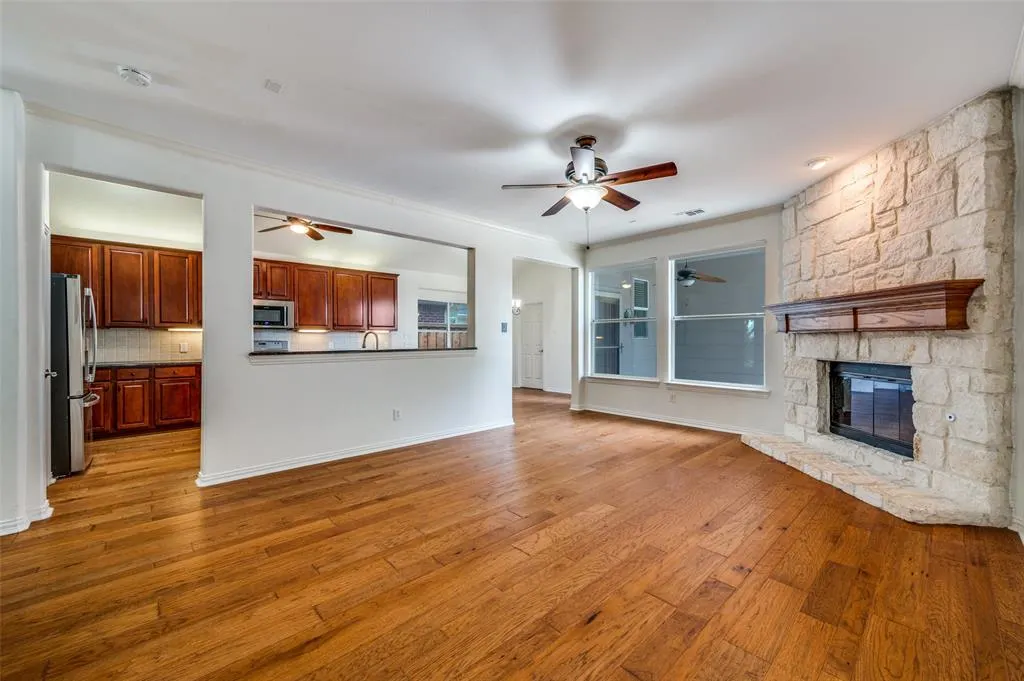 1607 Woodstream Lane