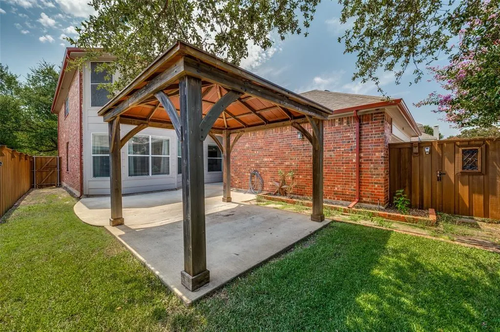 1607 Woodstream Lane