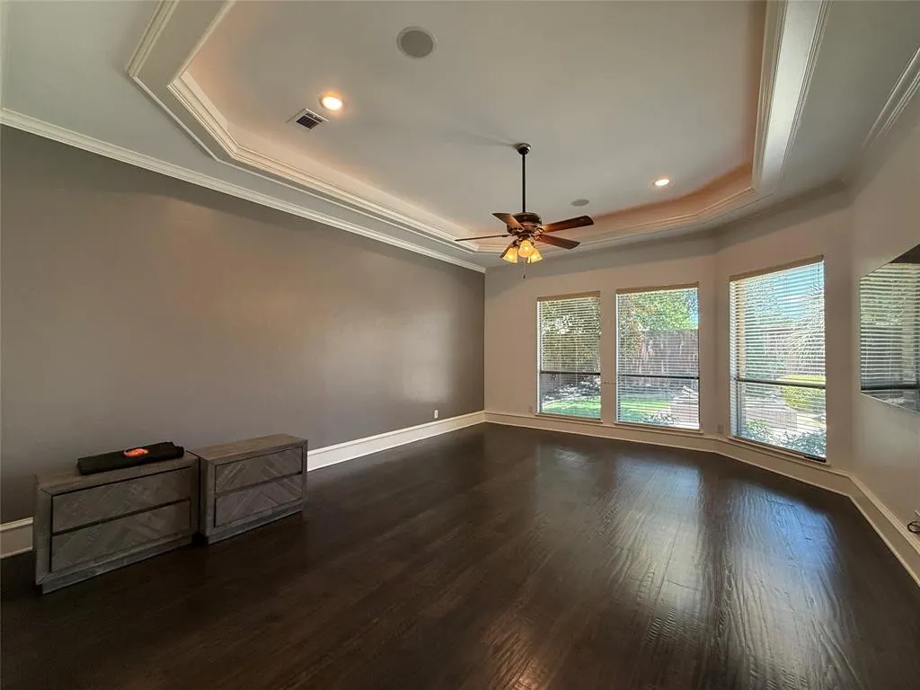 4546 Warwick Lane