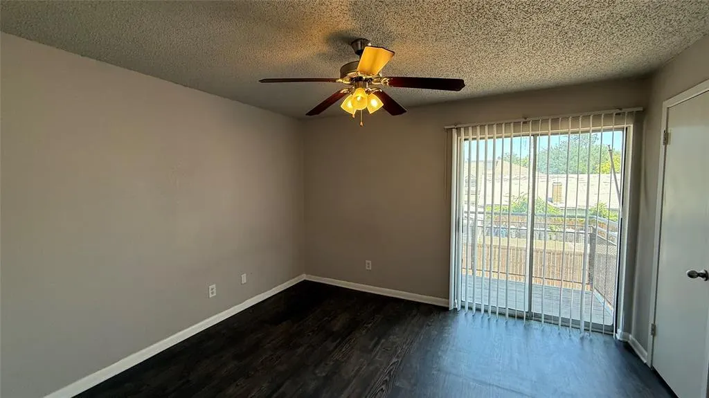 4502 Gaston Avenue, #217