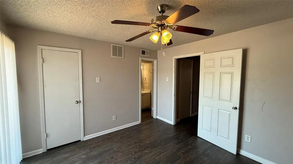 4502 Gaston Avenue, #217