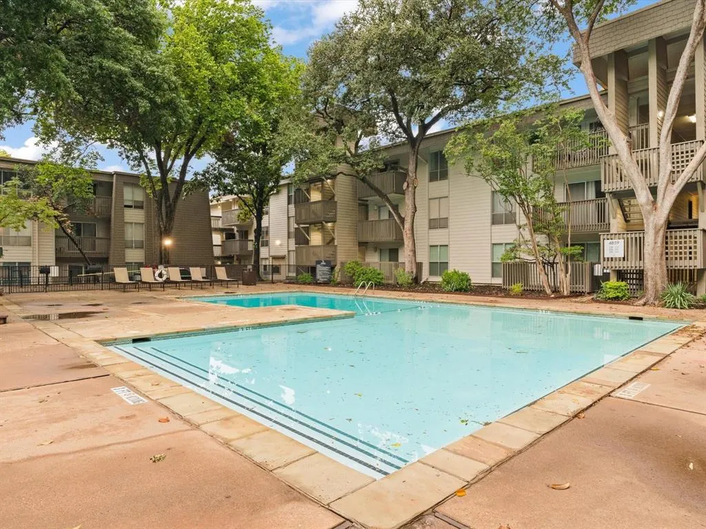 4859 Cedar Springs Road, #240