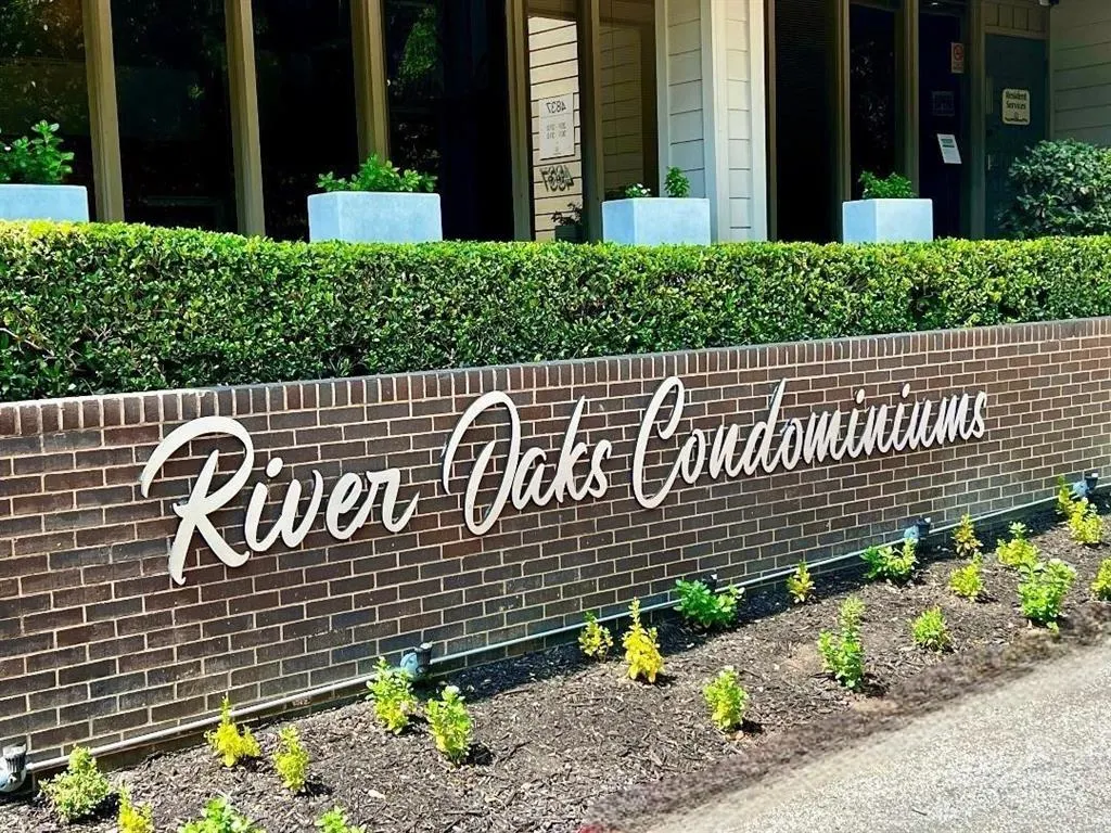 4859 Cedar Springs Road, #240
