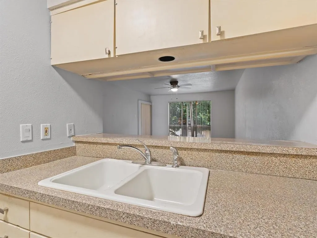 4859 Cedar Springs Road, #240