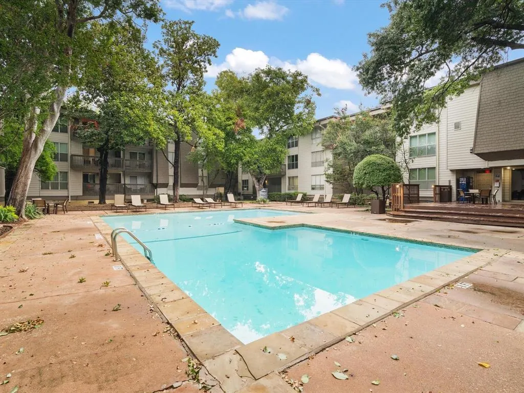 4859 Cedar Springs Road, #240