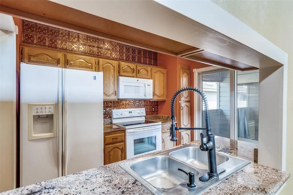 17490 Meandering Way, #404