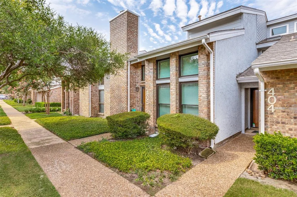 17490 Meandering Way, #404