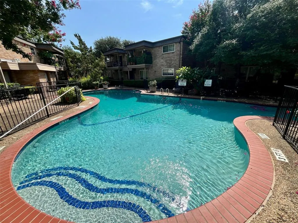 7920 Royal Lane, #101 A
