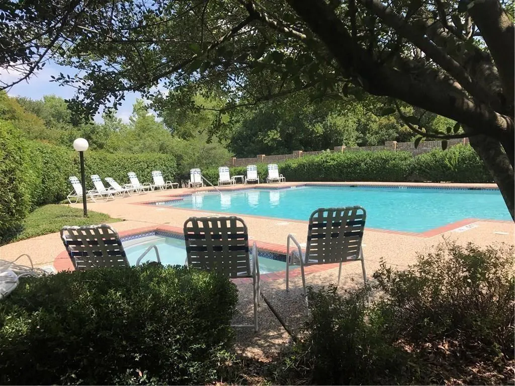 1322 Dove Brook Drive