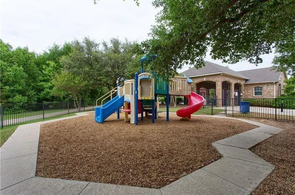1322 Dove Brook Drive