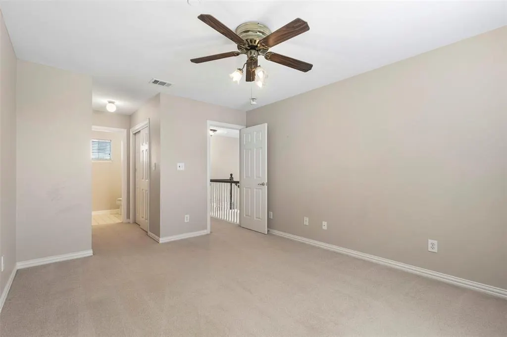 912 Englewood Lane