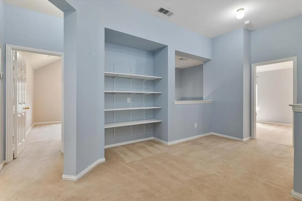 931 W Cedar Street