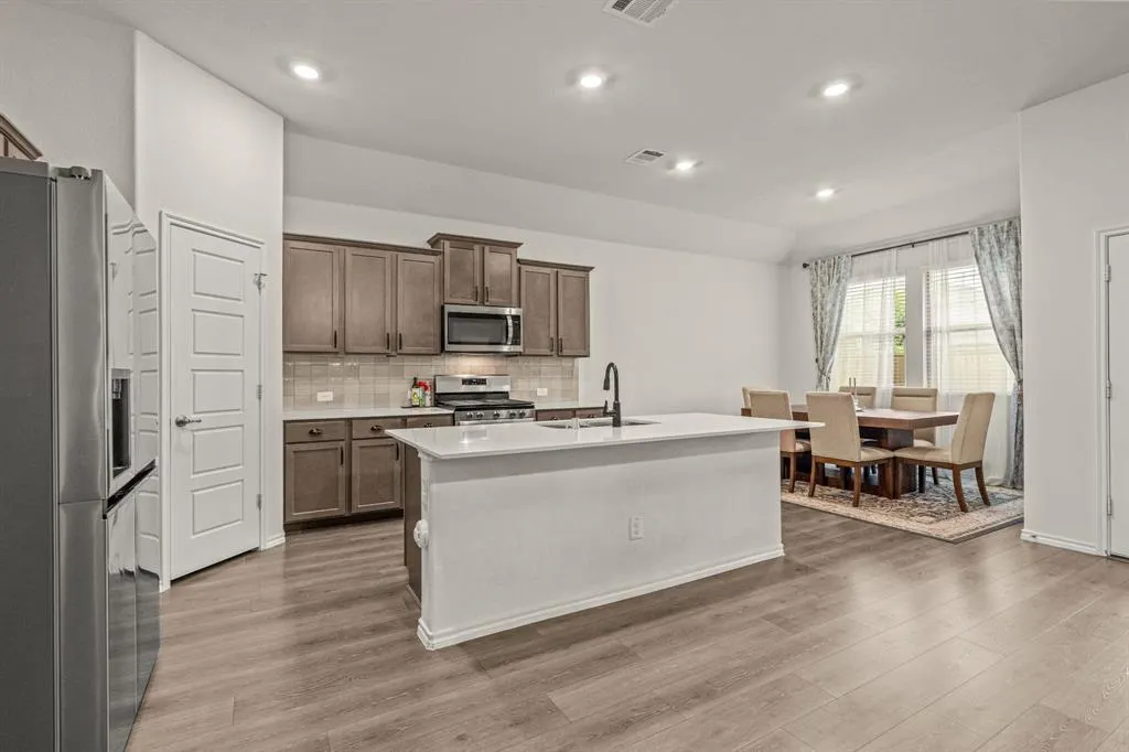 3312 Puffin Lane
