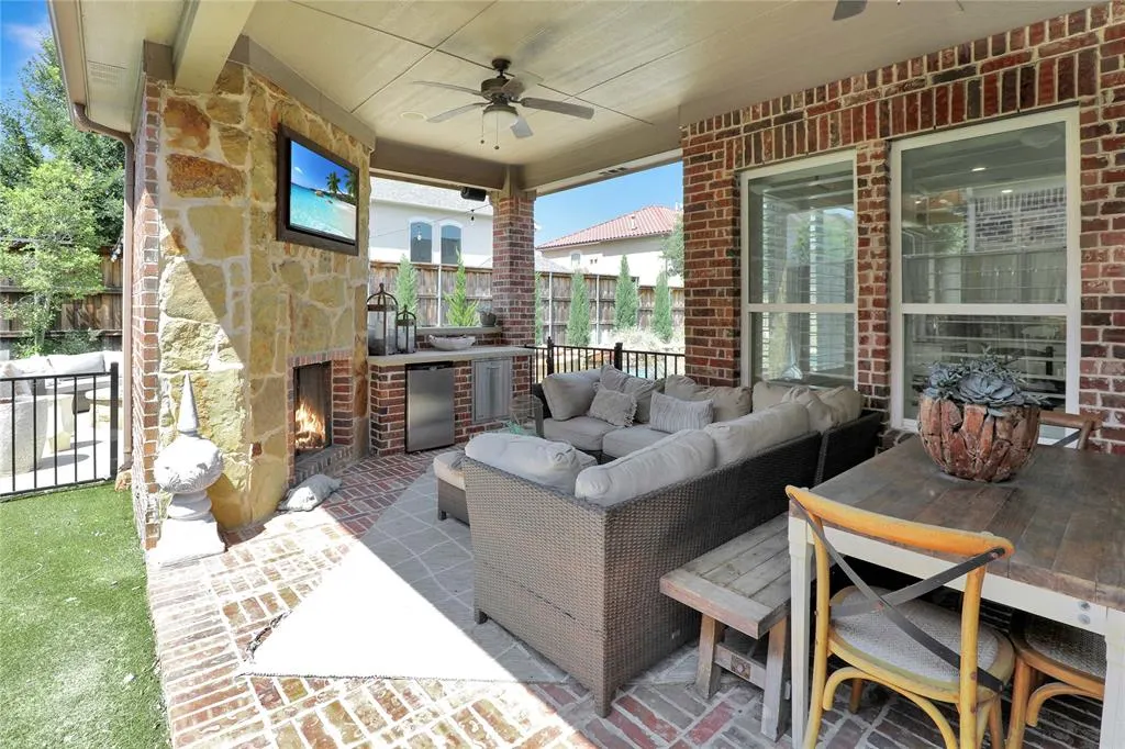13326 Mardi Gras Lane