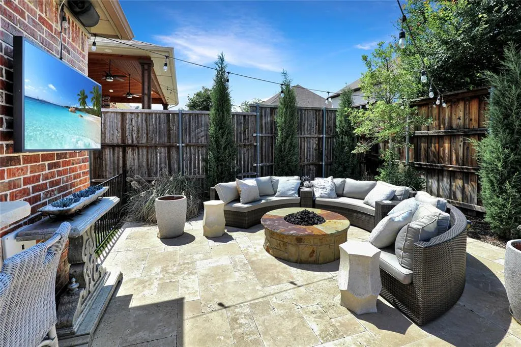 13326 Mardi Gras Lane