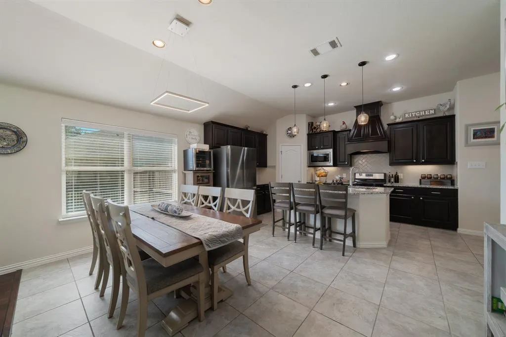1425 Freesia Drive