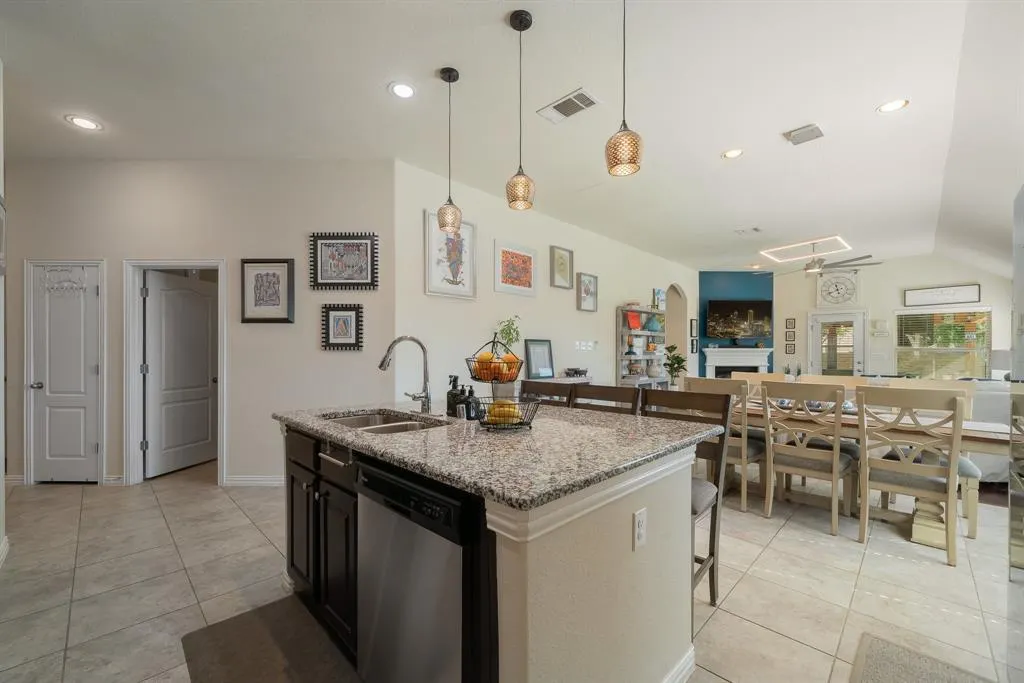 1425 Freesia Drive