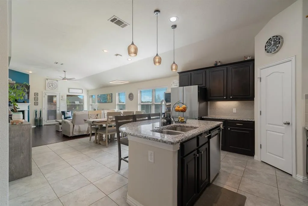 1425 Freesia Drive