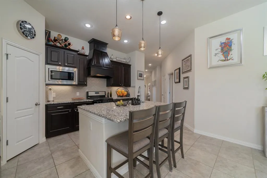 1425 Freesia Drive